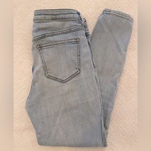 Free People - Size 27 - Skinny Jean